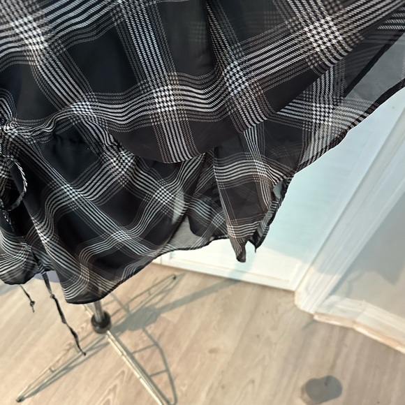 Miranda Gordon Studio sheer black and white dressy top.​ - Picture 3 of 5